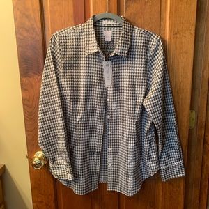 Chico NEW WITH TAGS-Shirt, No iron cool max, long sleeve, houndstooth print.